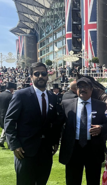 IMG_2387 مشاركة أسطبلات الغريبان ‏في المضامير البريطانية 🇬🇧 حقق الأول