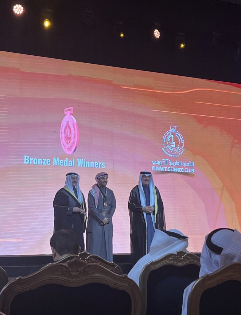 IMG_7148-785x1024 نبارك لابن العم مشاوي المطيري لحصوله على الميدالية البرونزيه